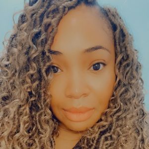 Meet your Posher, Shanell